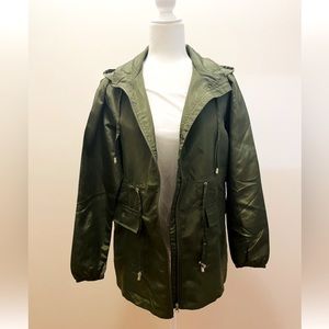 KASIJIE WARM GREEN RAIN JACKET WITH A HOOD AND POCKETS + A POUCH